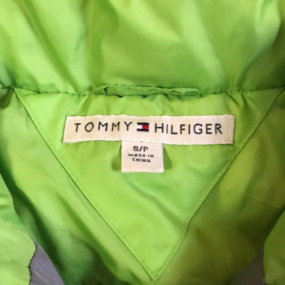3/$20 Vest - Picture 2 of 3